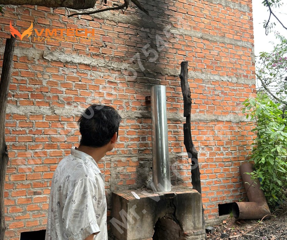 HÌNH 2: CHIẾC LÒ SẤY BẰNG CỦI MÀ NGƯỜI NÔNG DÂN HAY DÙNG