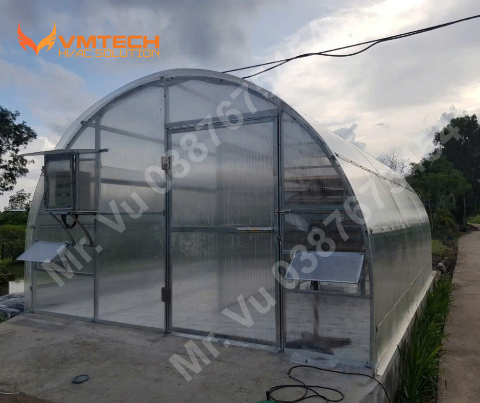 HÌNH 2: HÌNH ẢNH BÀN GIAO HỆ THỐNG SẤY BẰNG TẤM HẤP THU NĂNG LƯỢNG MẶT TRỜI